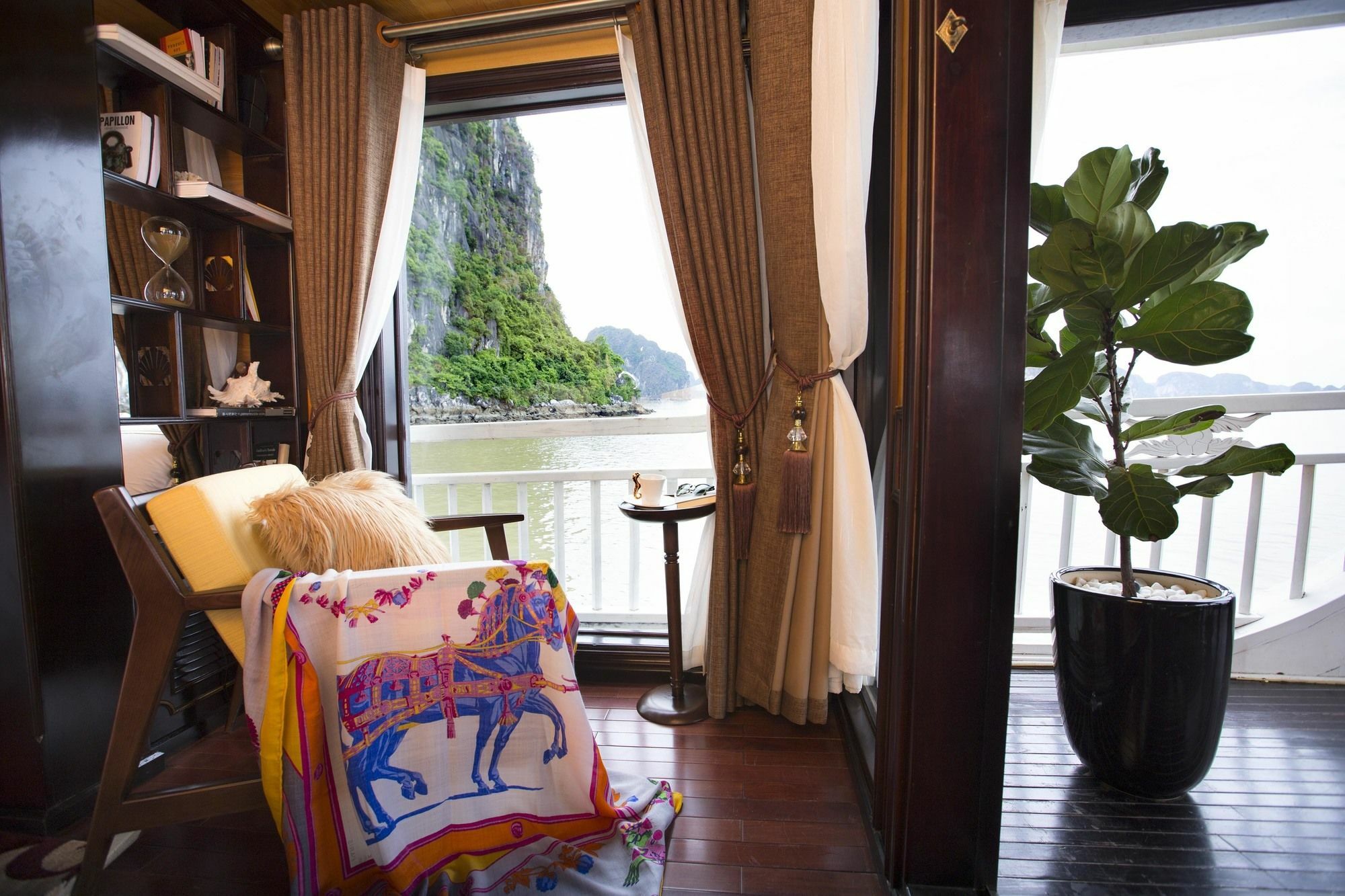 Hera Boutique Cruise Ha Long Bay Eksteriør bilde